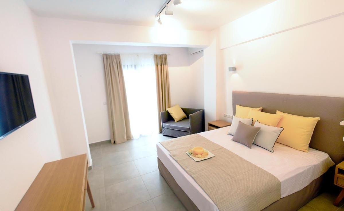 Stavros Beach Hotel Экстерьер фото