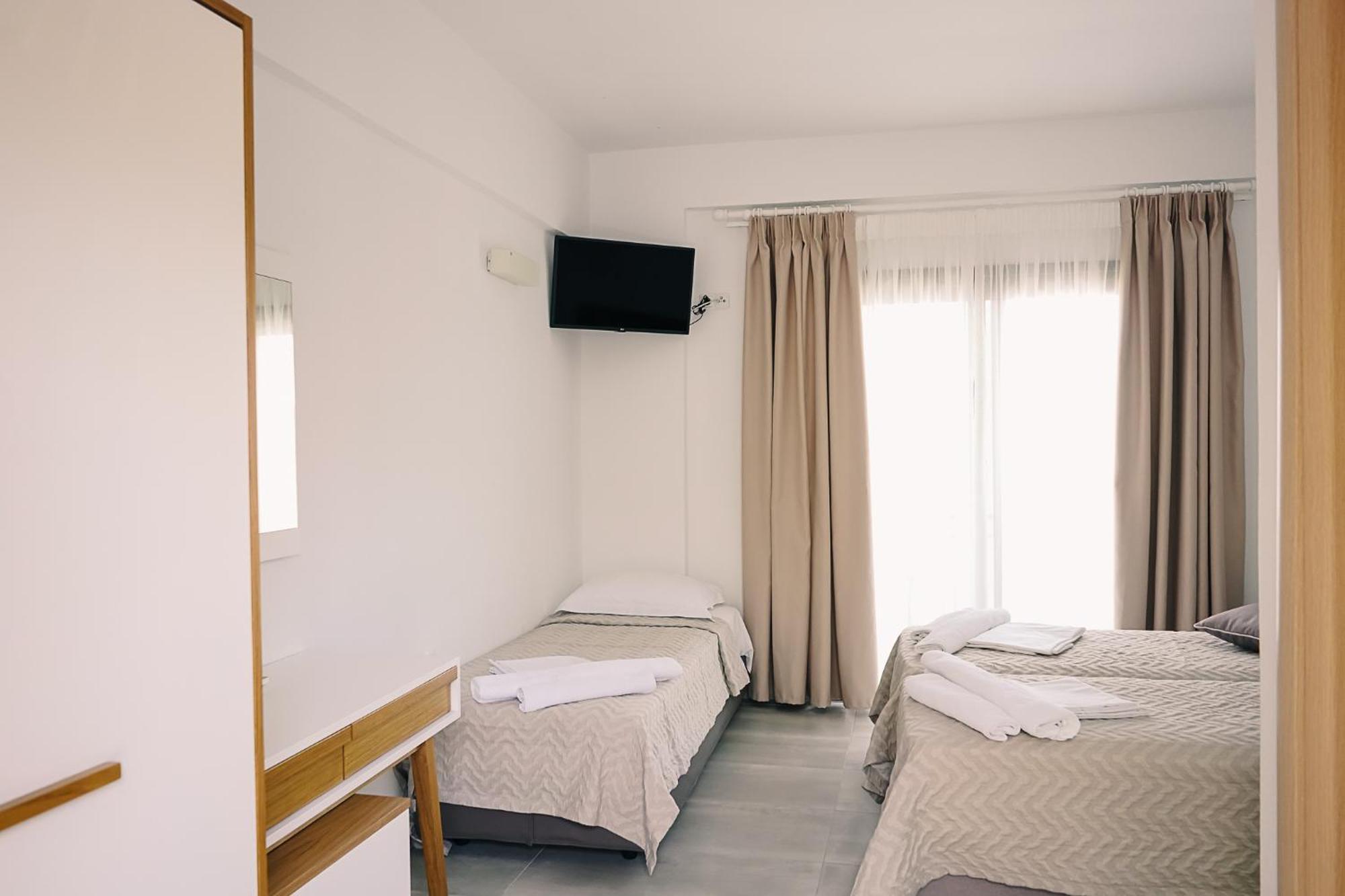 Stavros Beach Hotel Экстерьер фото