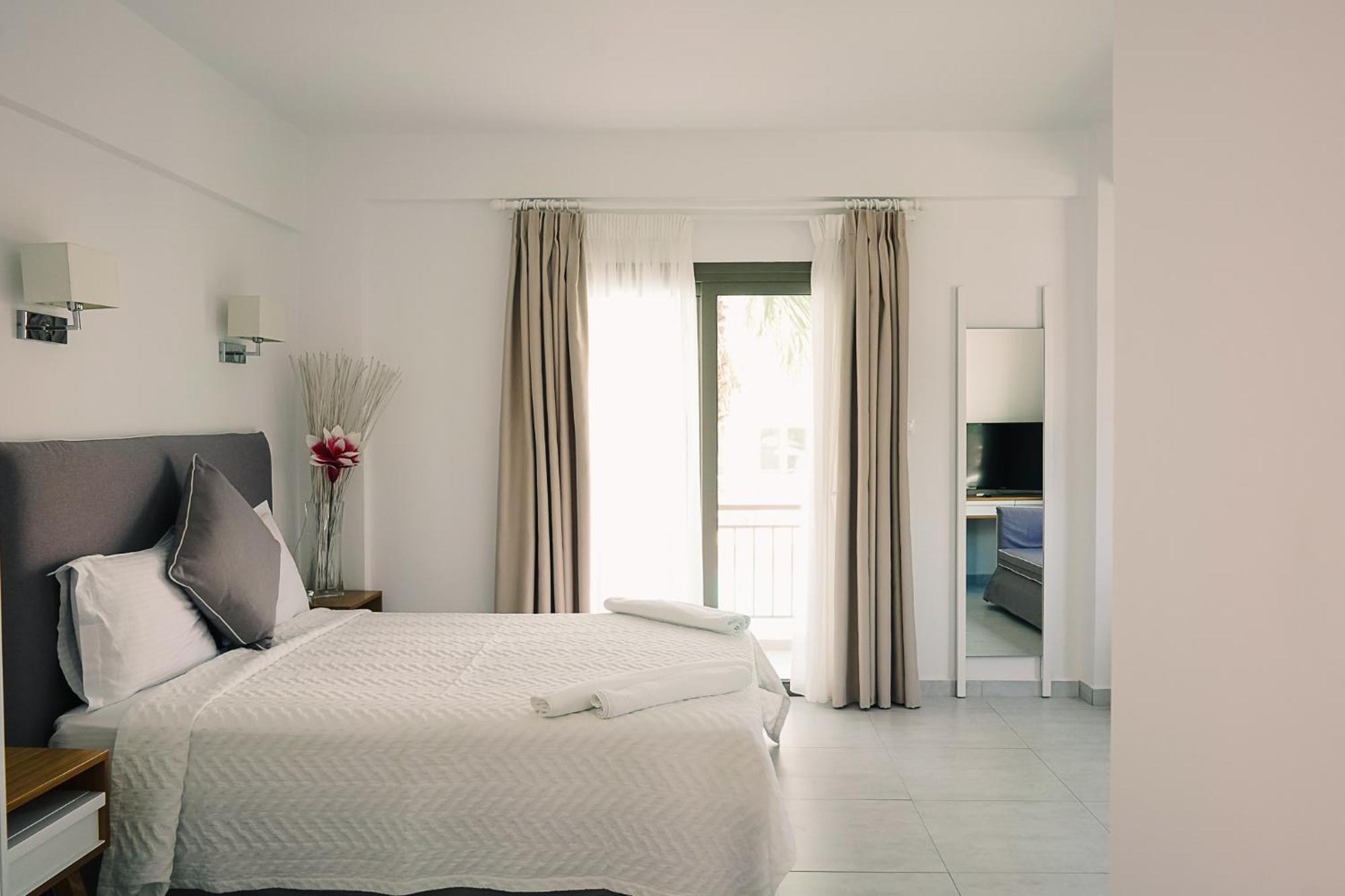 Stavros Beach Hotel Экстерьер фото